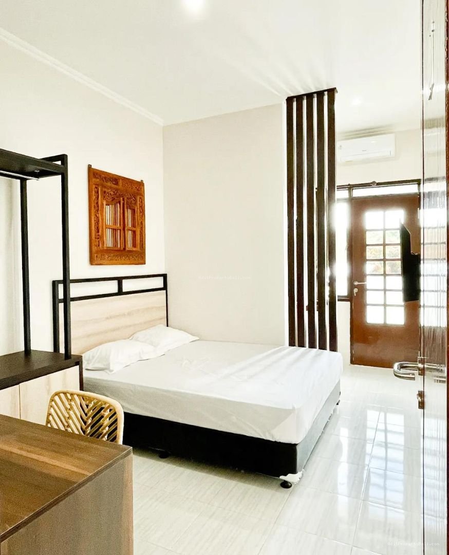 Kost elite udayana jimbaran