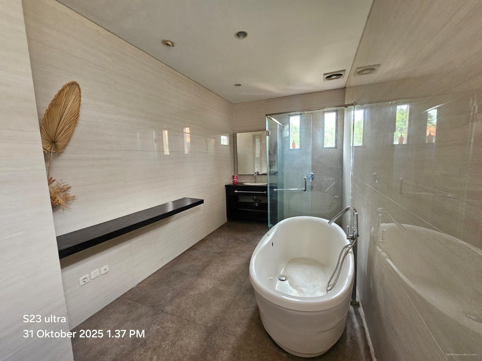 villa canggu dekat pepito