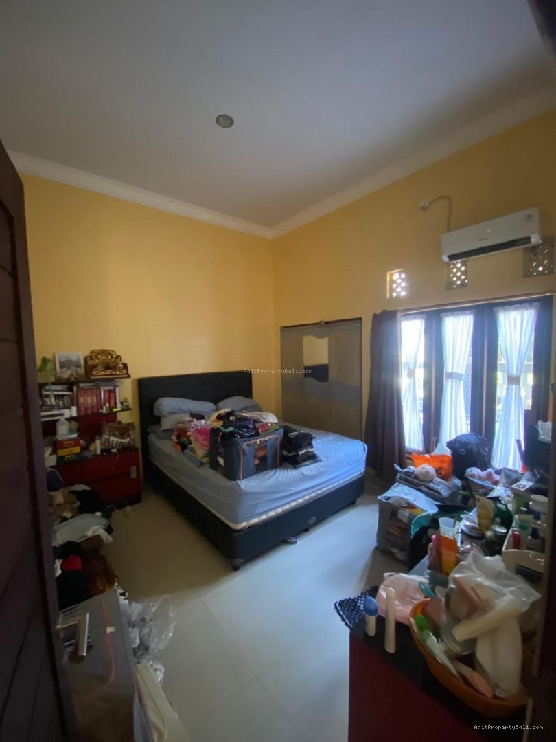 Rumah lantai 2 dalung