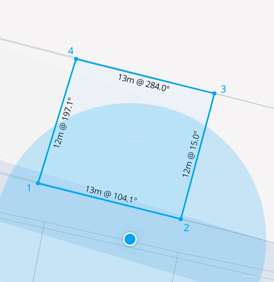 tanah komersil tiying tutul