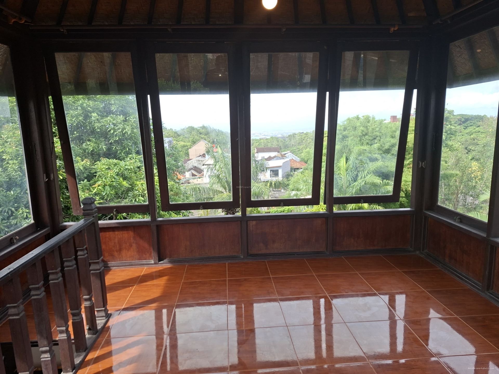 Traditional wooden villa balangan