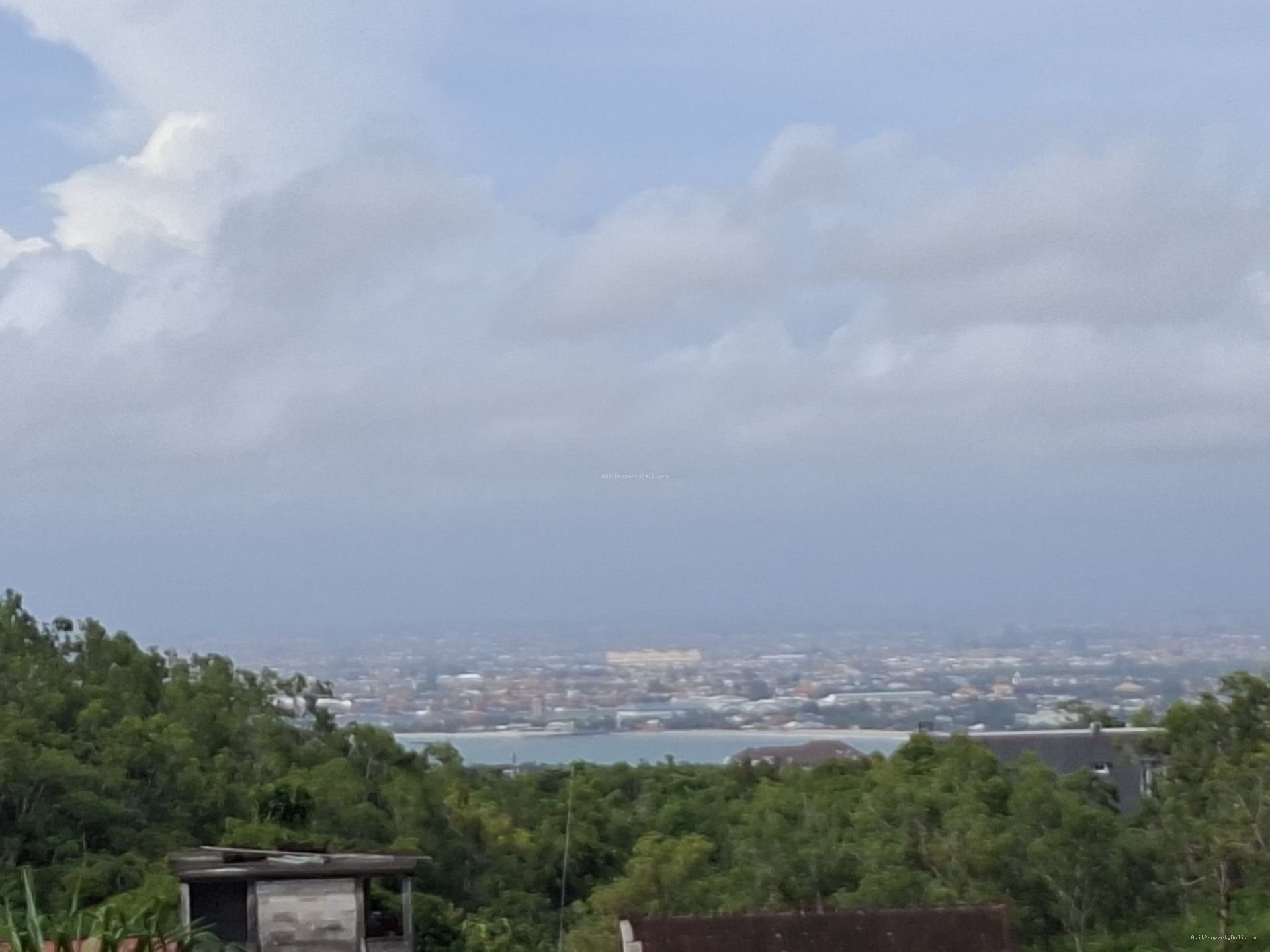 Traditional wooden villa balangan