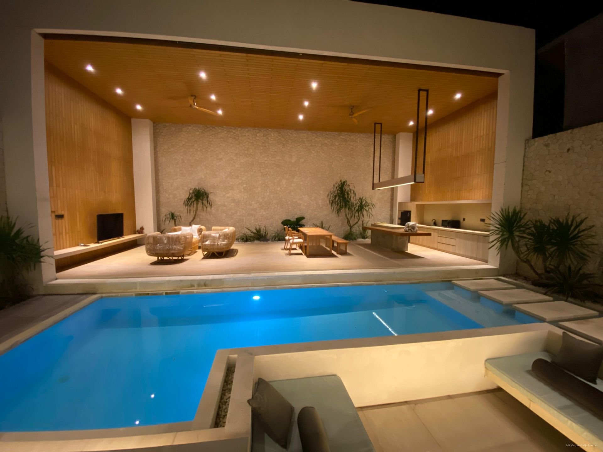 Villa dekat pantai cemagi