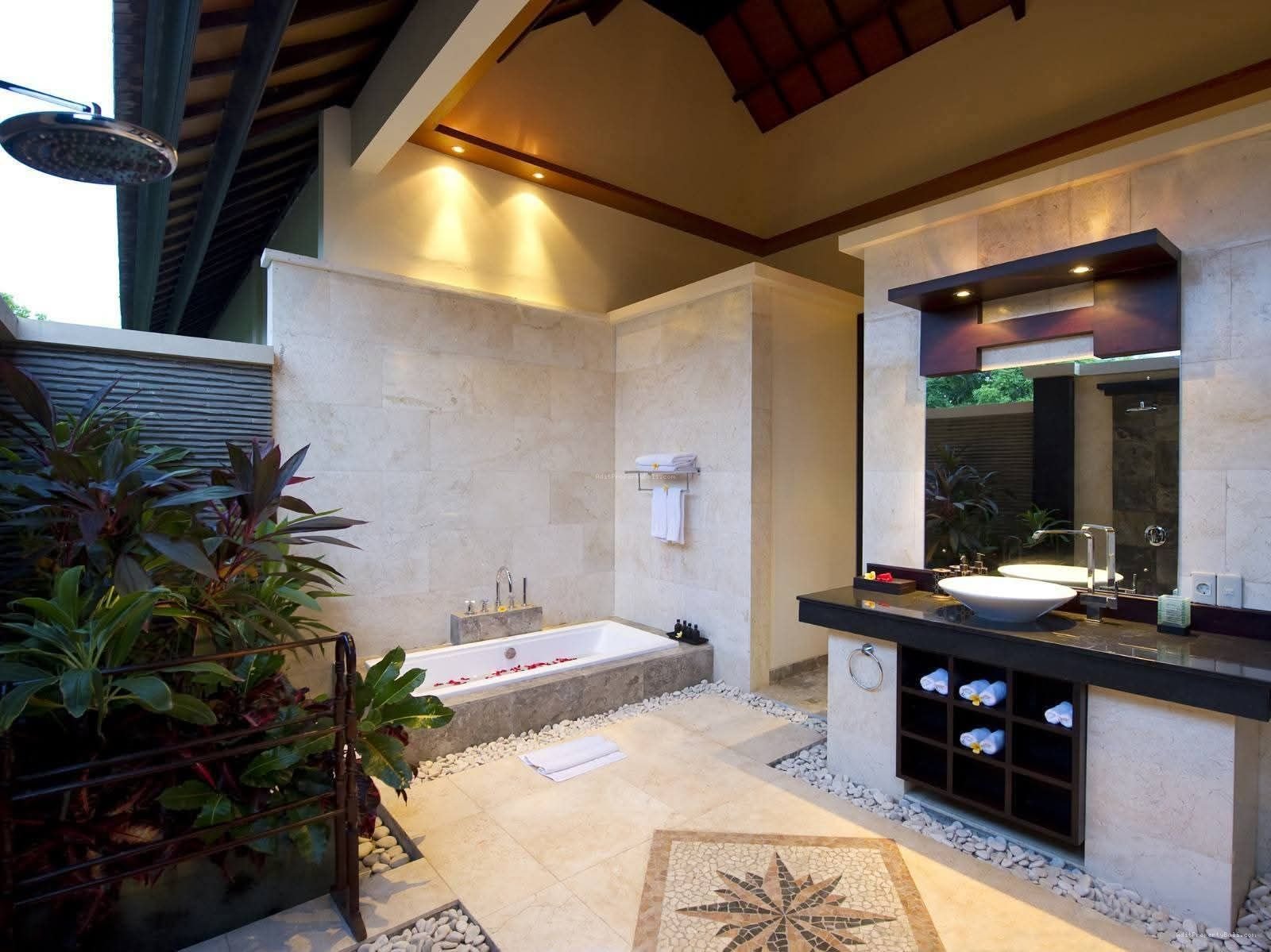 villa beach front seminyak