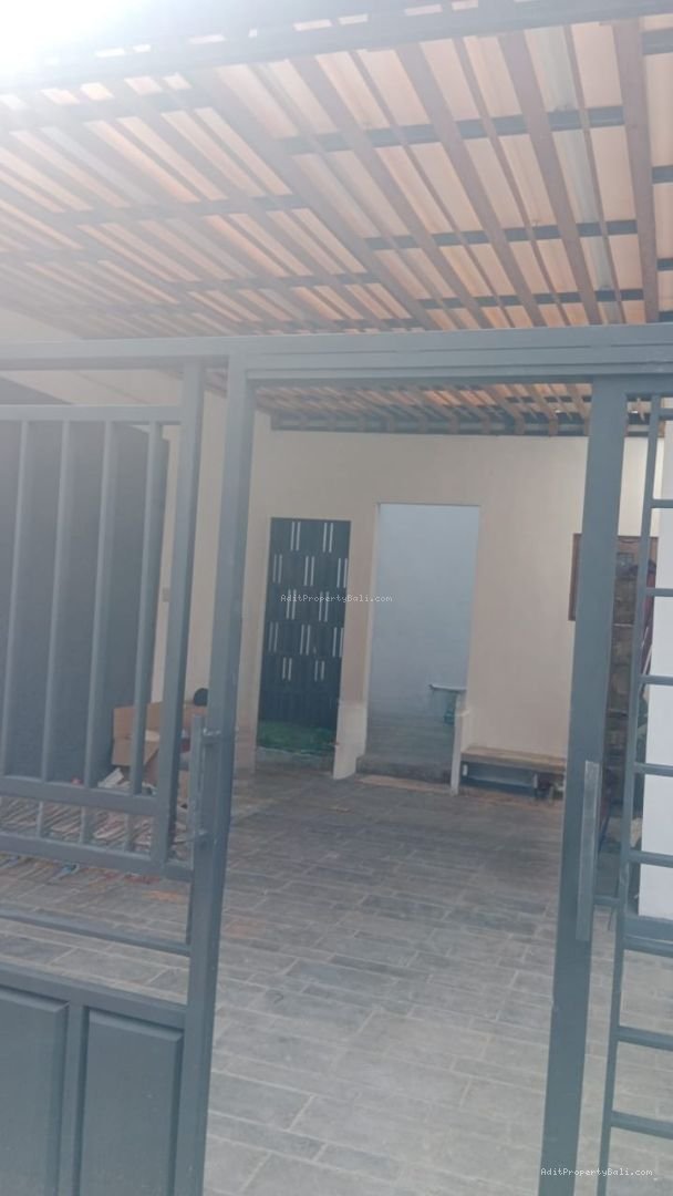 rumah lantai 2 dalung bali