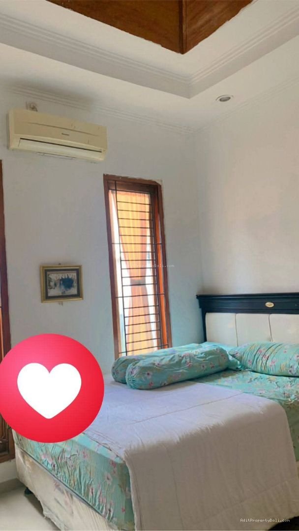 rumah lantai 3 dalung