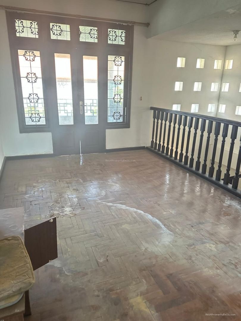 rumah lantai 3 denpasar barat