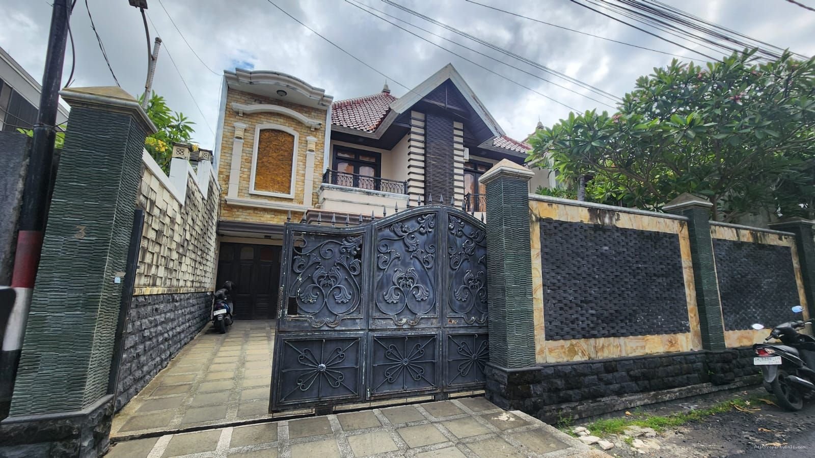 Rumah badak agung