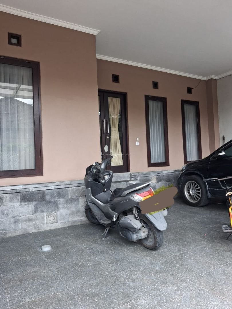 Rumah padangsambiann