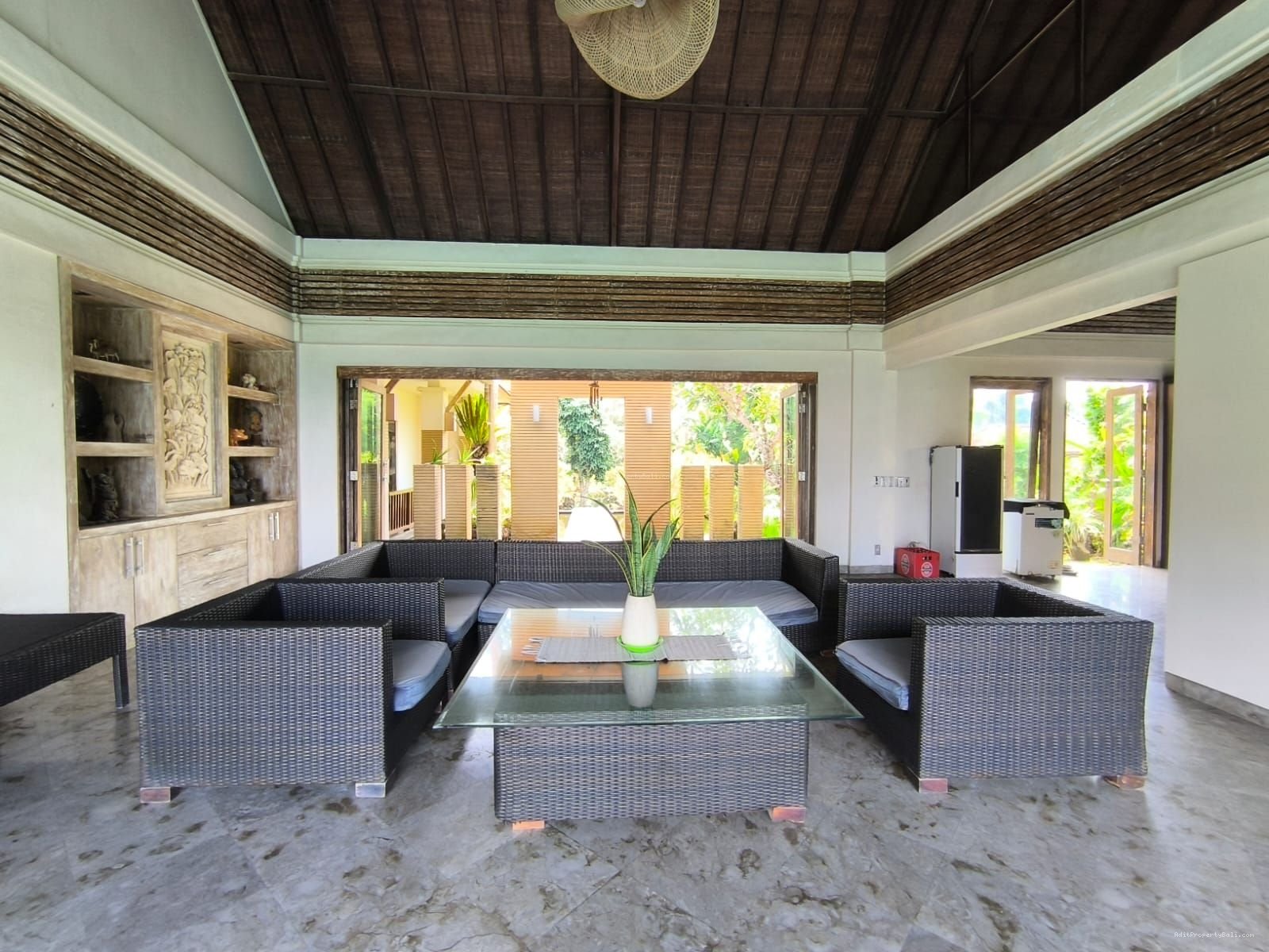 villa los pantai  soka