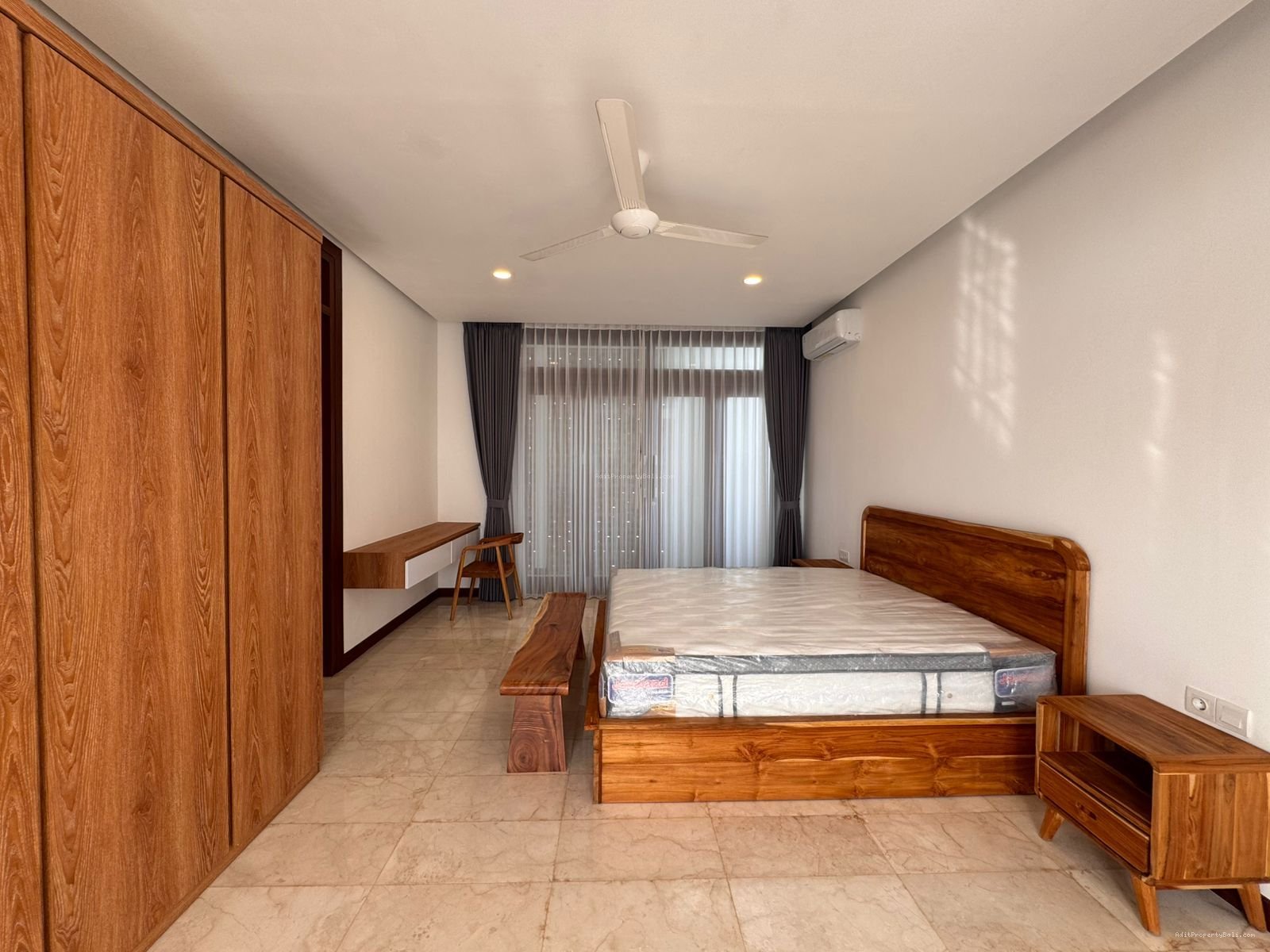 villa baru pererenann