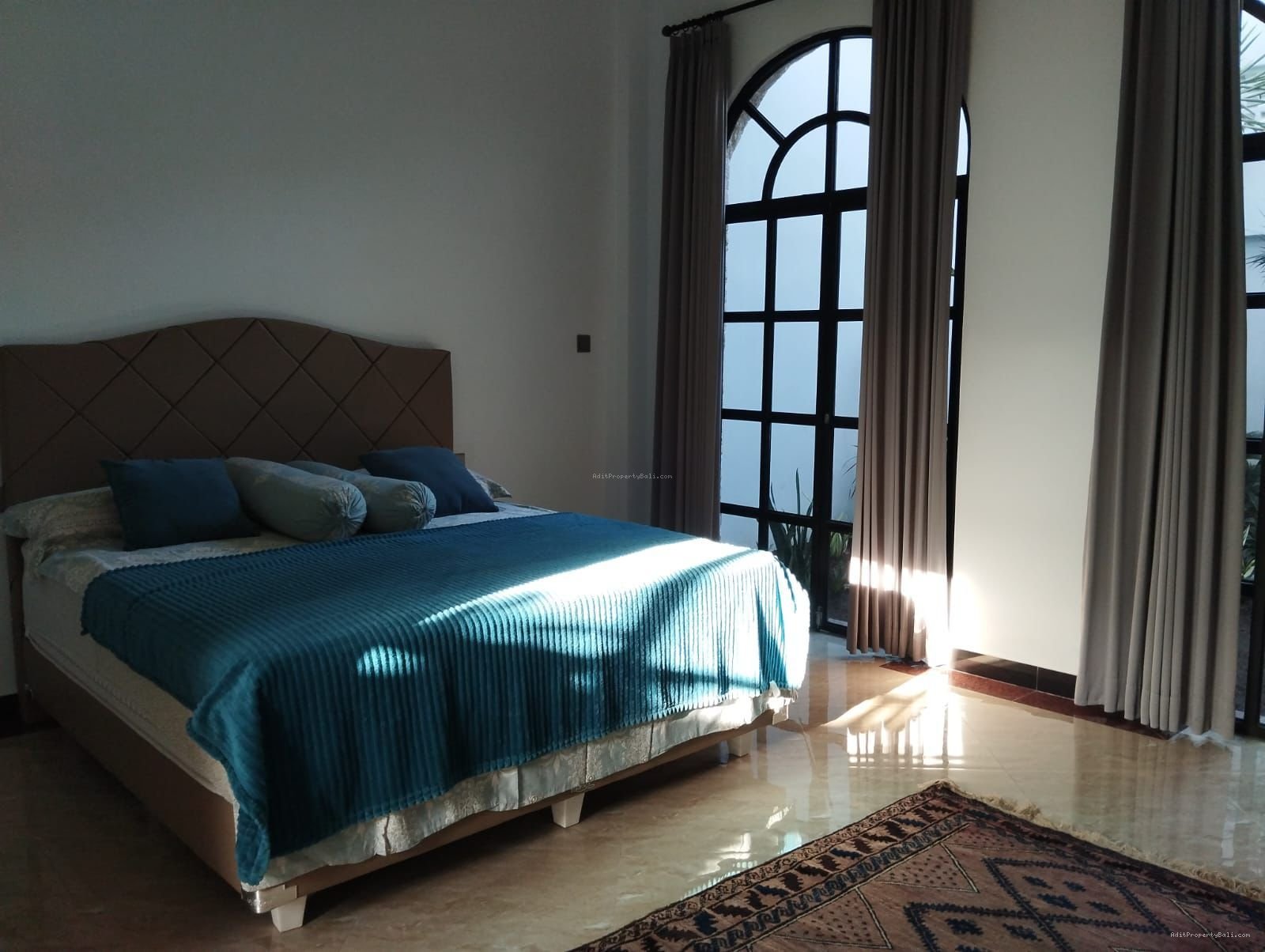 villa padang galak sanur