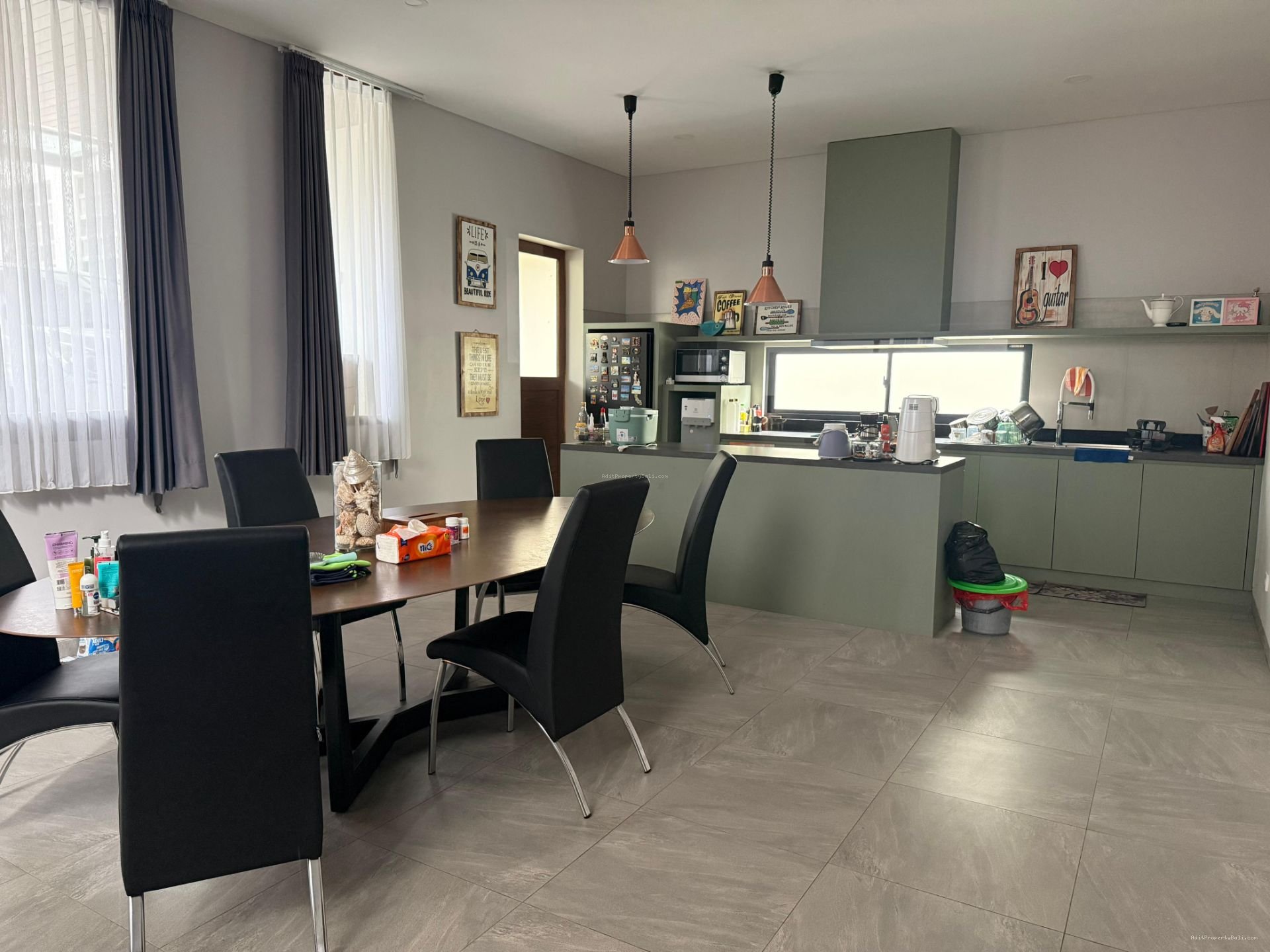 rumah peguyangan kaja