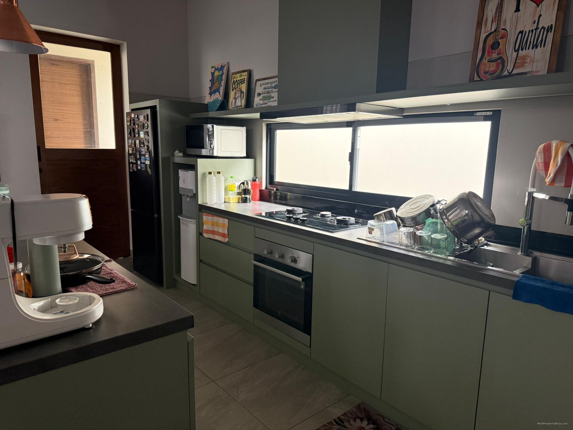 rumah peguyangan kaja