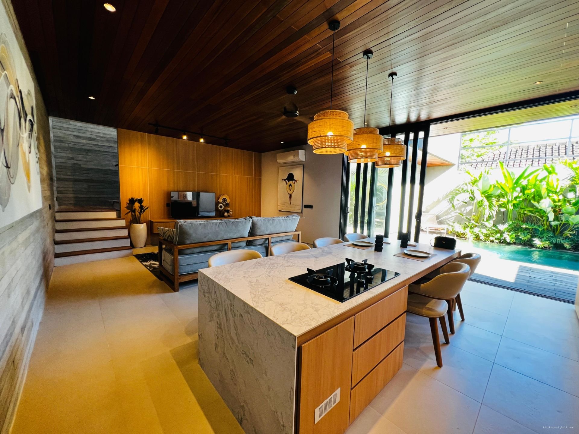 villa sunset road