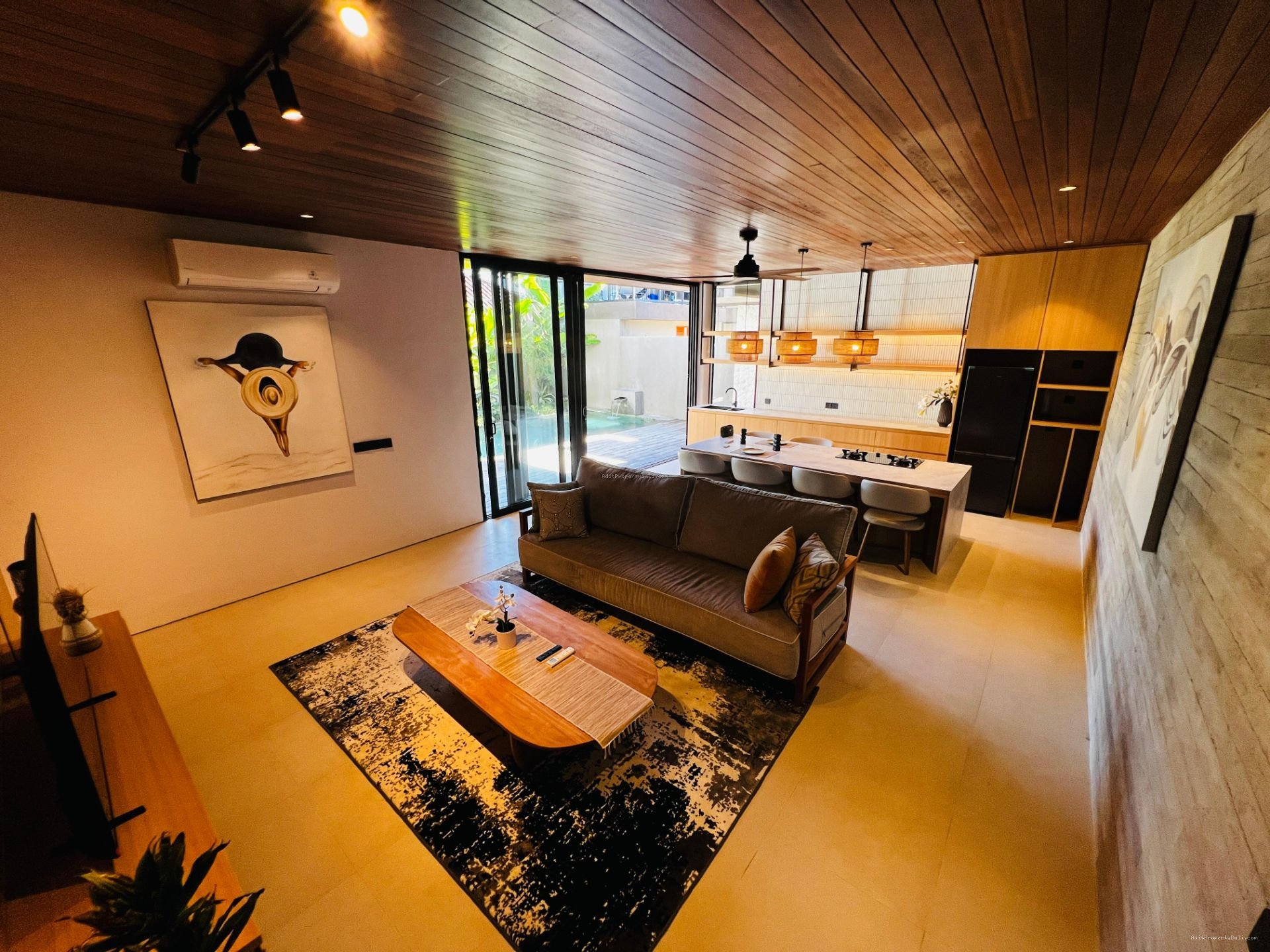 villa sunset road