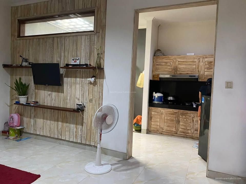 rumah pulau moyo dps