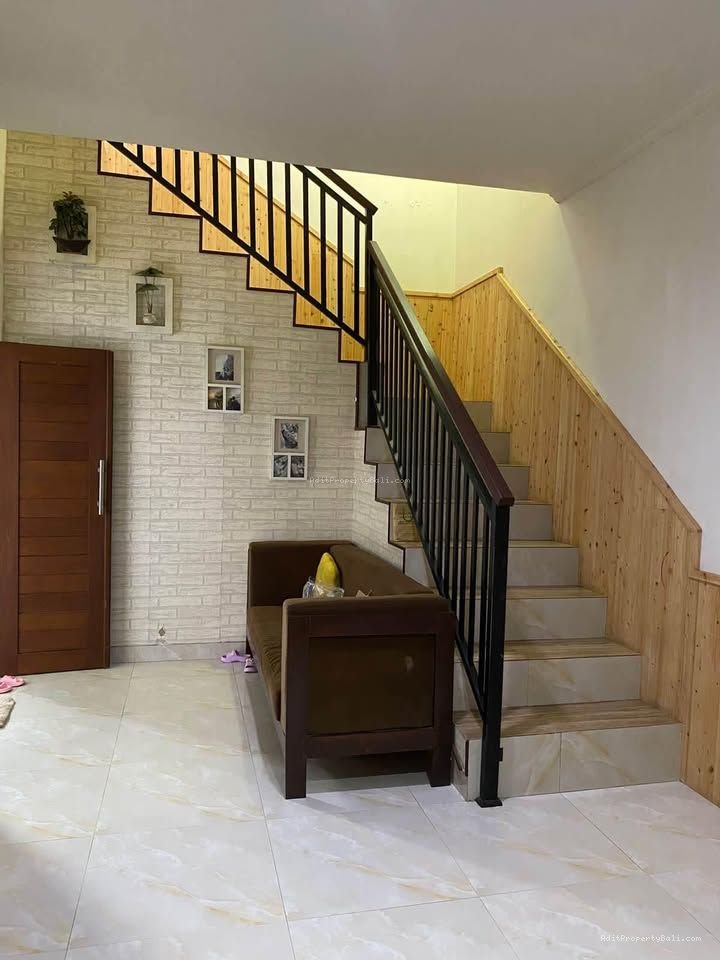 rumah pulau moyo dps
