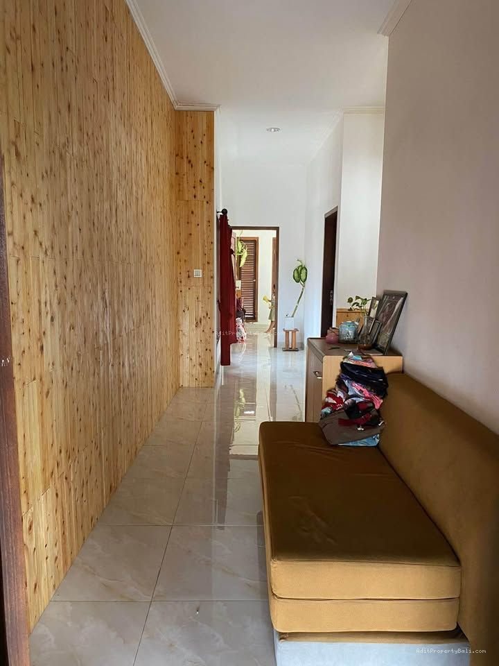 rumah pulau moyo dps
