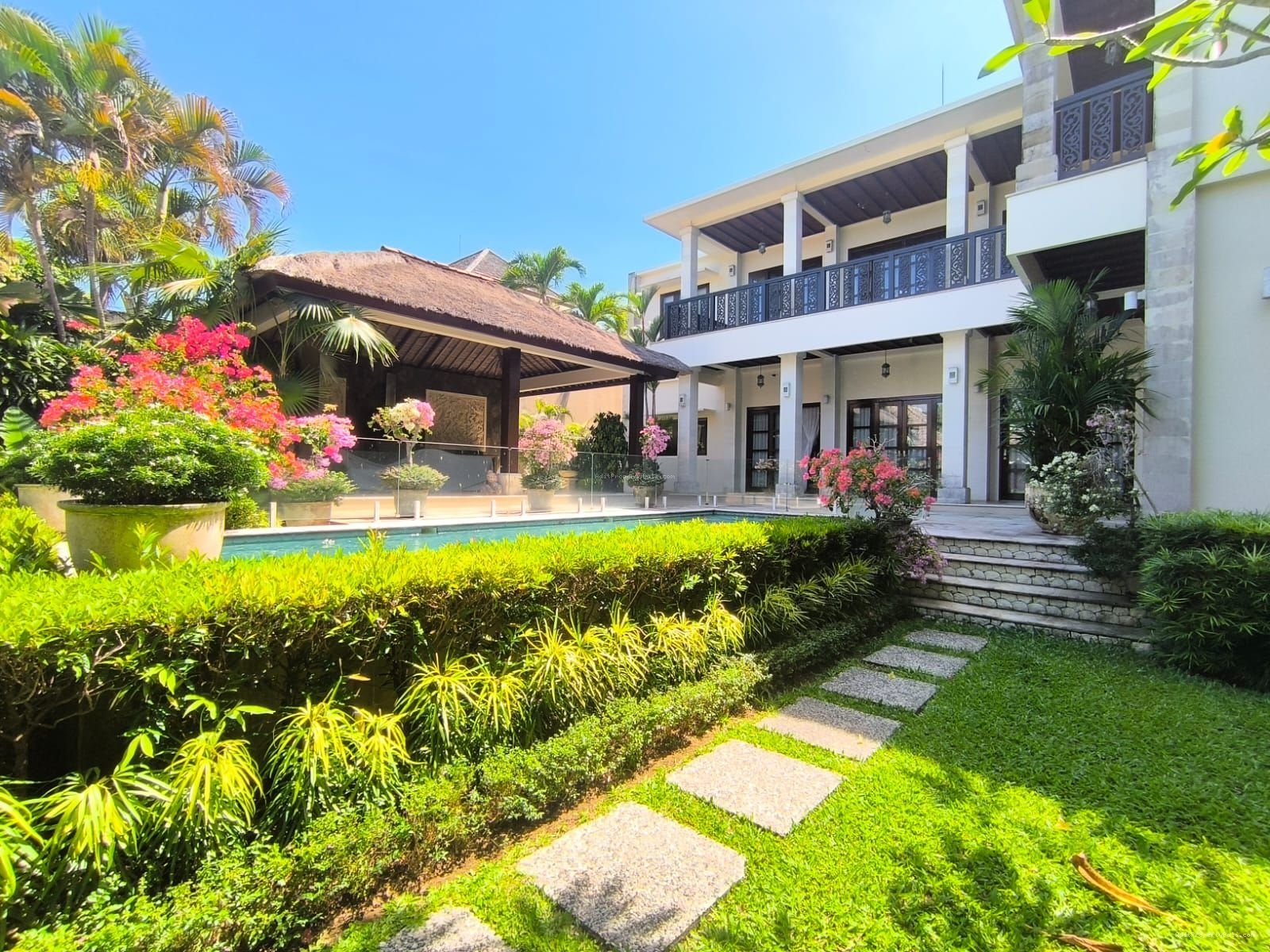 Villa jimbarannn