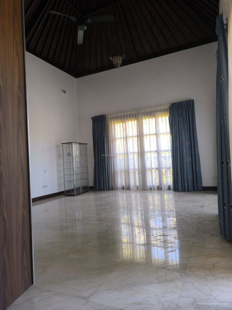 Villa jimbarannn