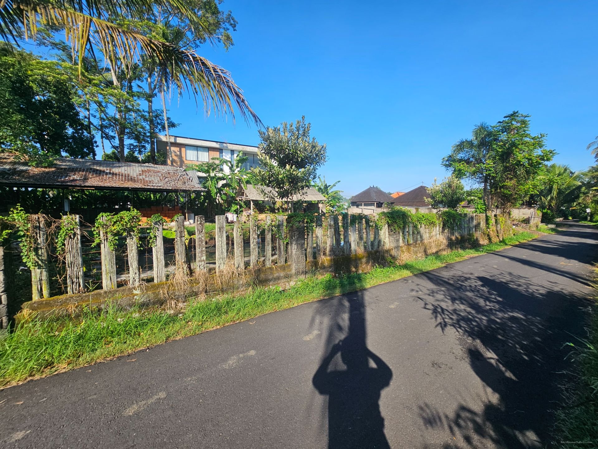 tanah kaba kaba