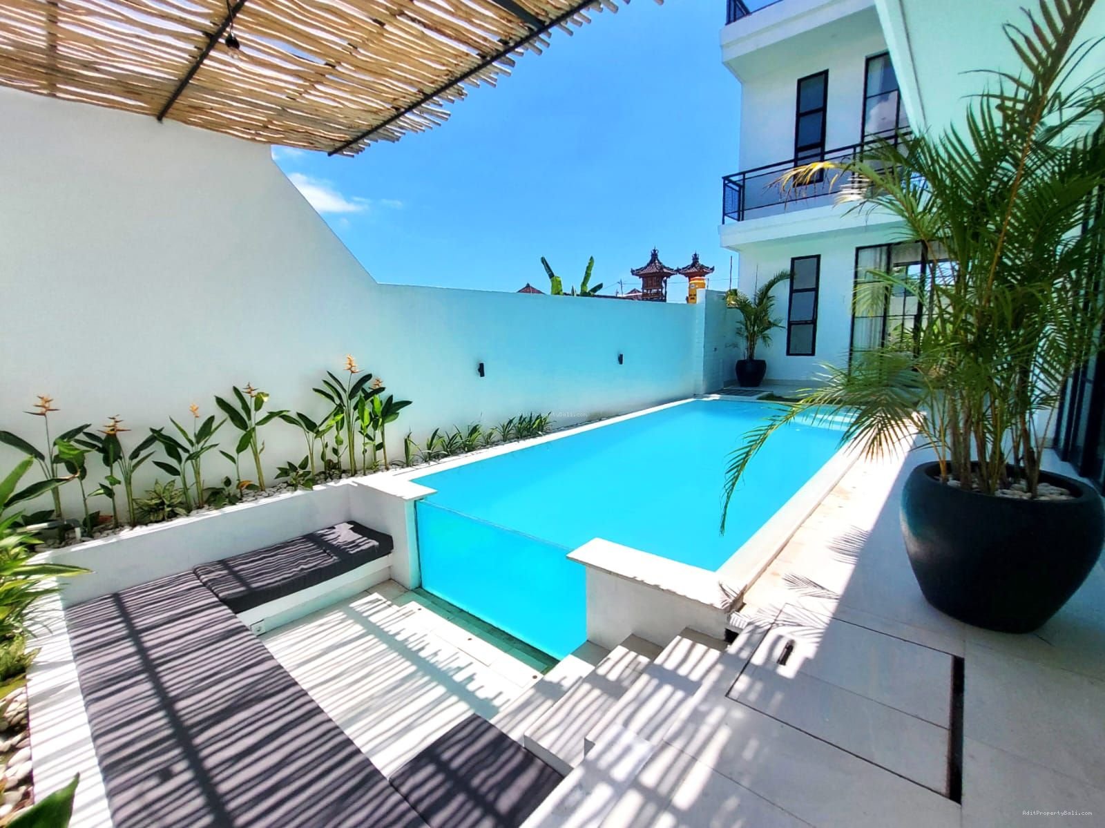 villa leashold padonan cg