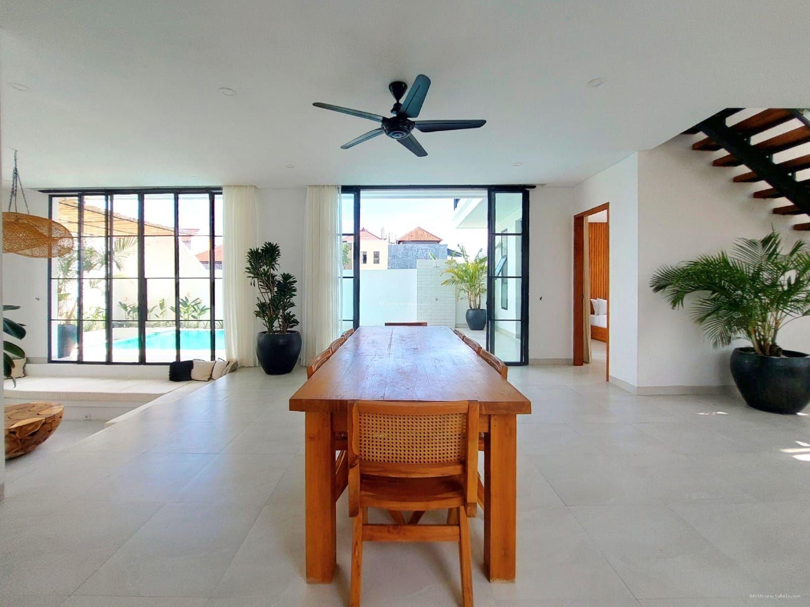 villa leashold padonan cg