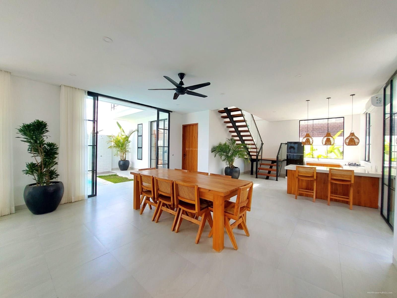 villa leashold padonan cg
