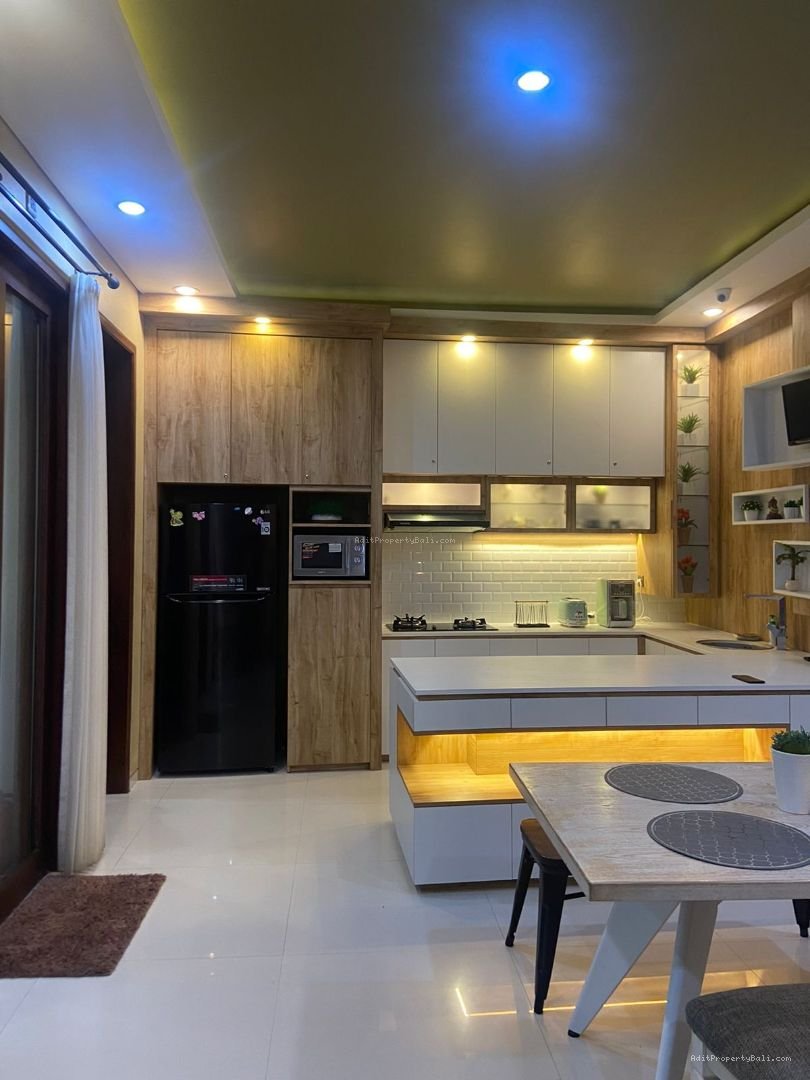 rumah renon dps