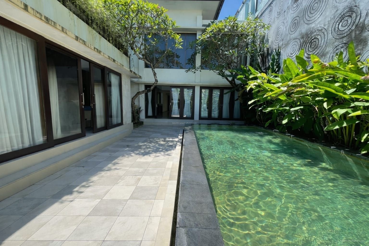 rumah tukad badung rn