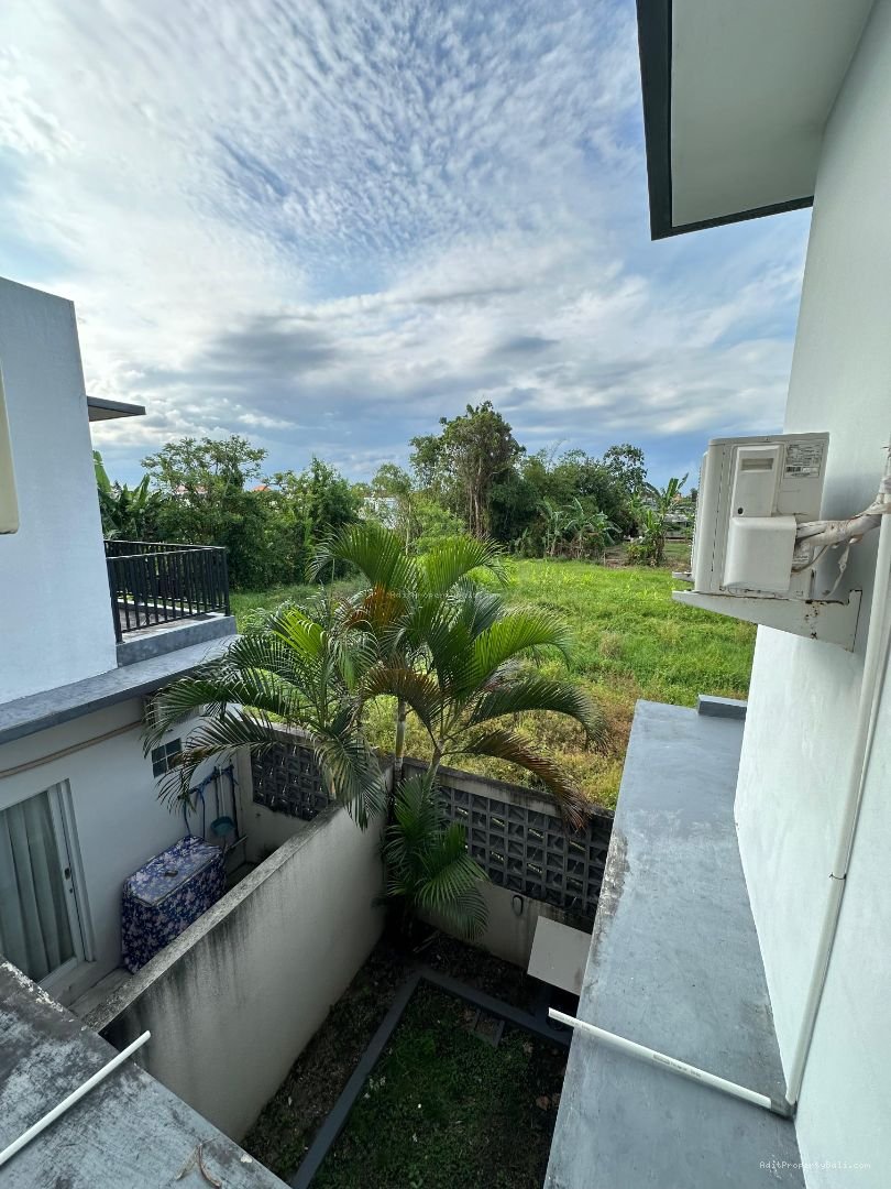 rumah abian base