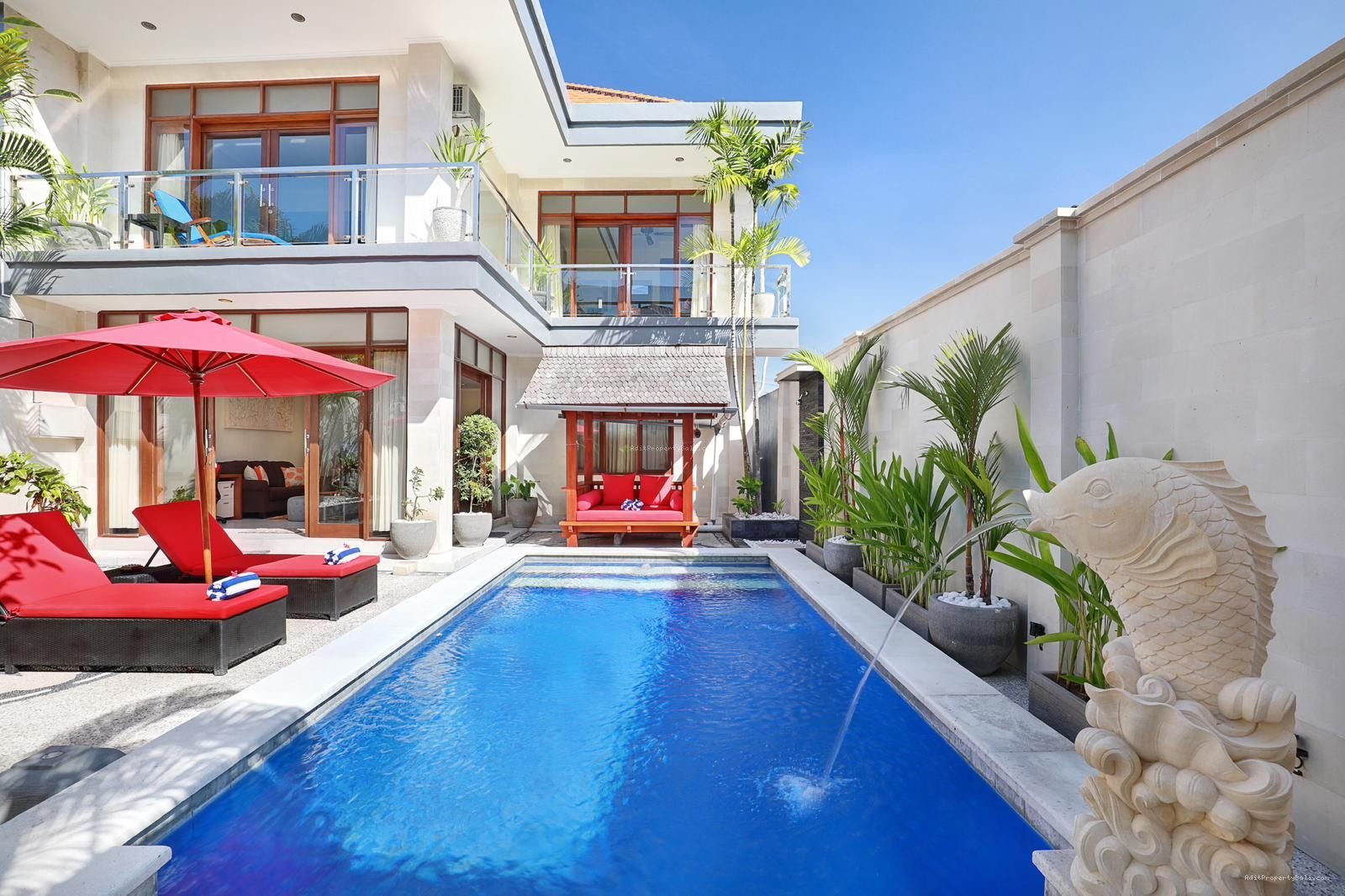 villa legian