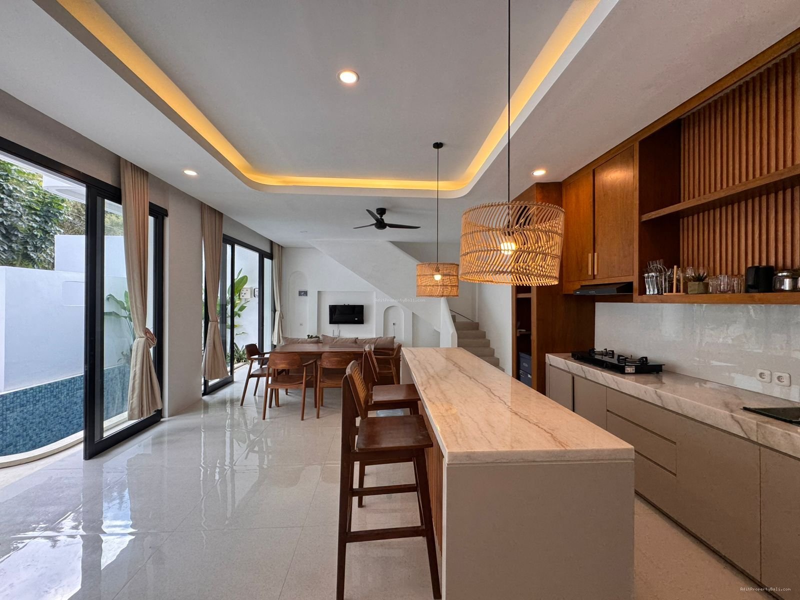 villa bukit hijau jimbaran