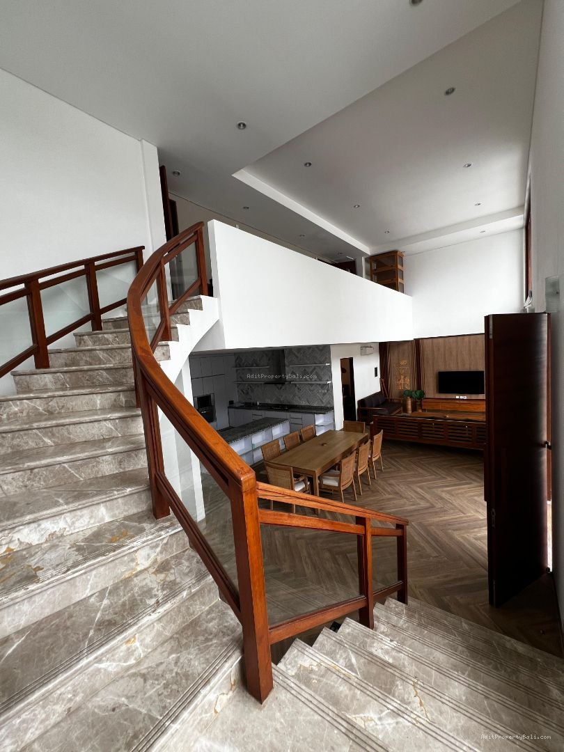 villa modern taman sari