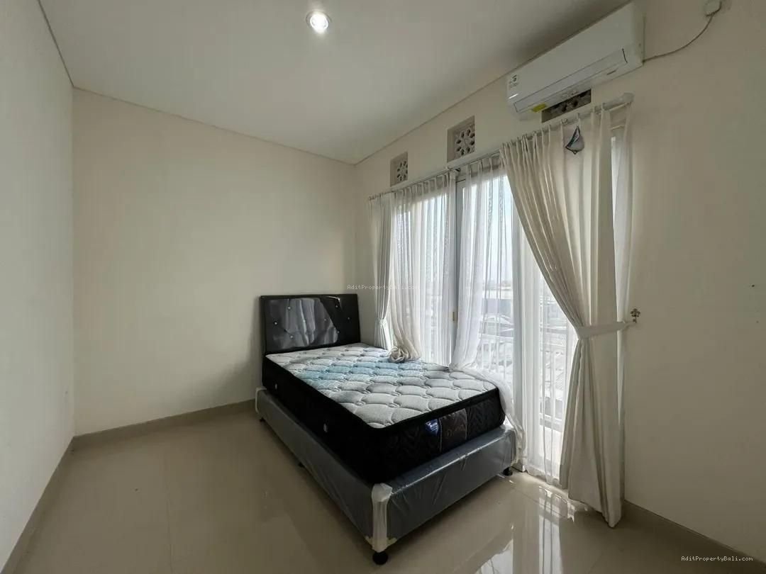 rumah  renon dps
