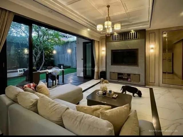 rumah mewah renon B
