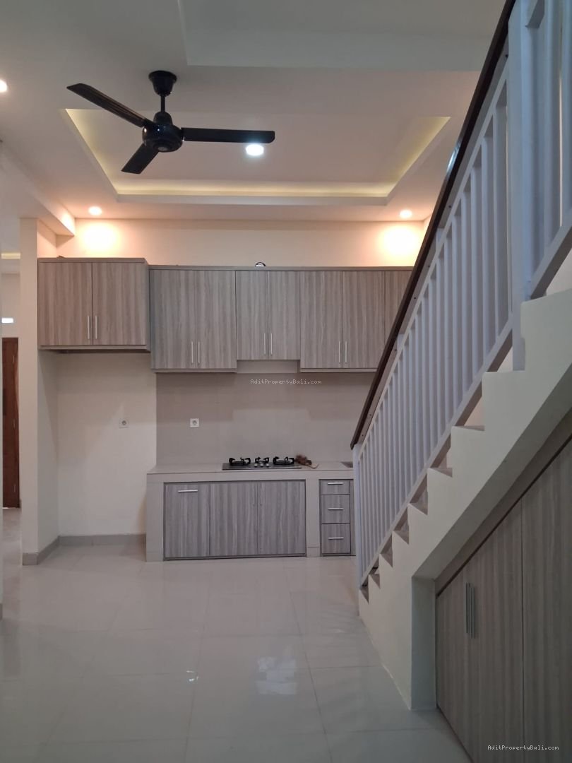 rumah semi villa pemogan dps