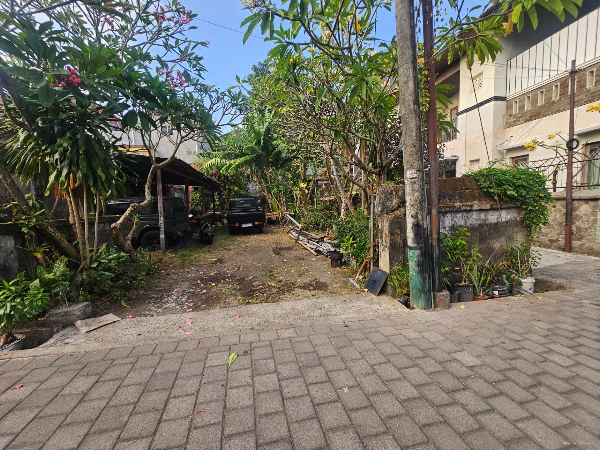 tanah ubung