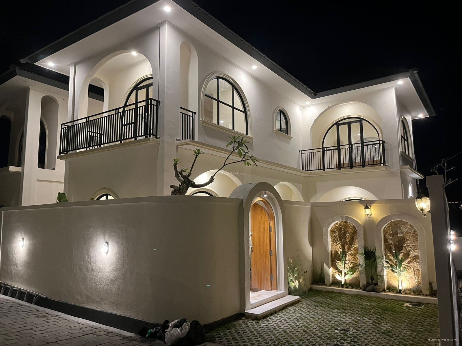 villa mediteranian style  buduk