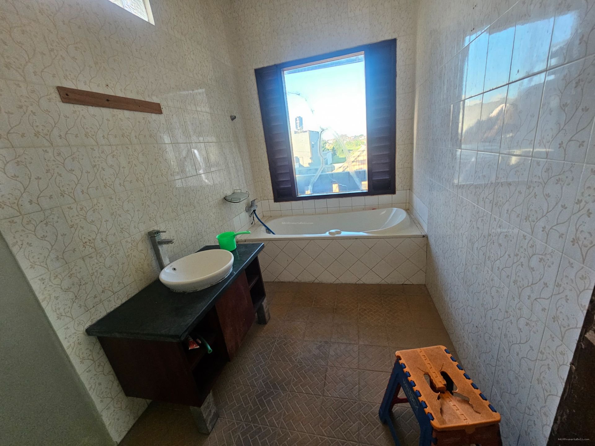 rumah lantai 2 sading