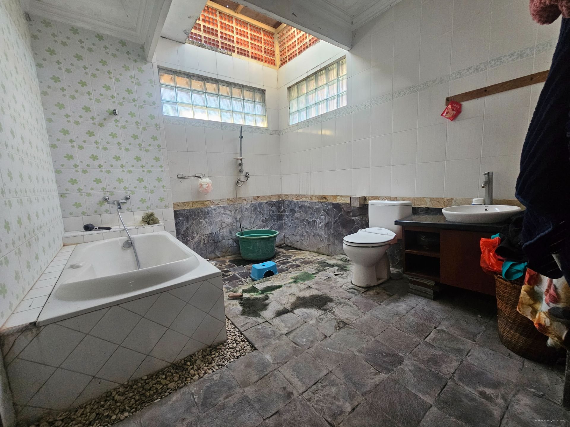 rumah lantai 2 sading