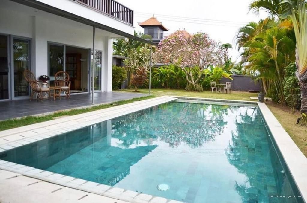 villa toyaning