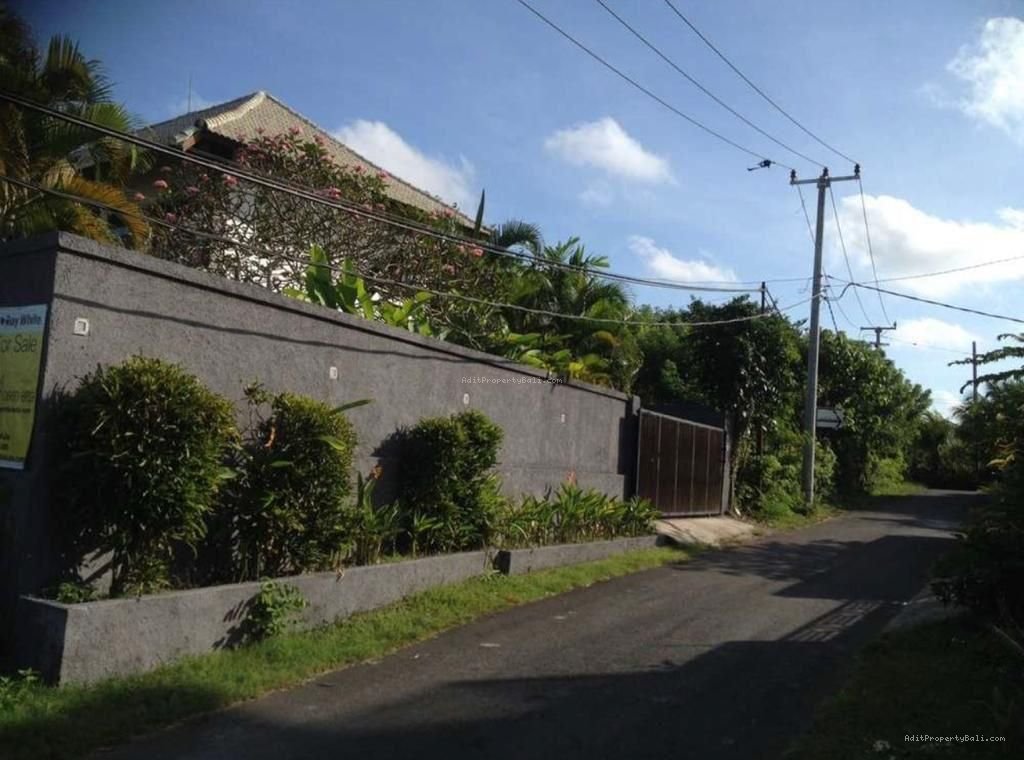 villa toyaning