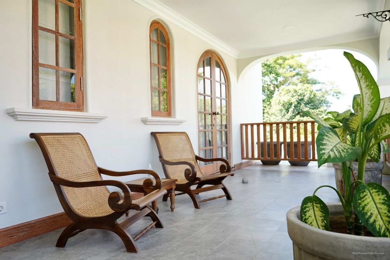 villa colonial style cangguu