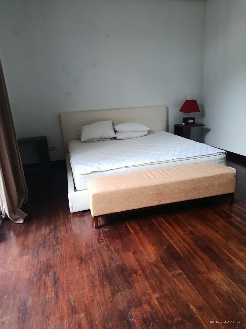 villa tibubeneng cg