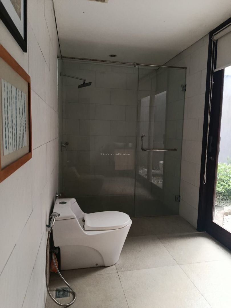 villa tibubeneng cg