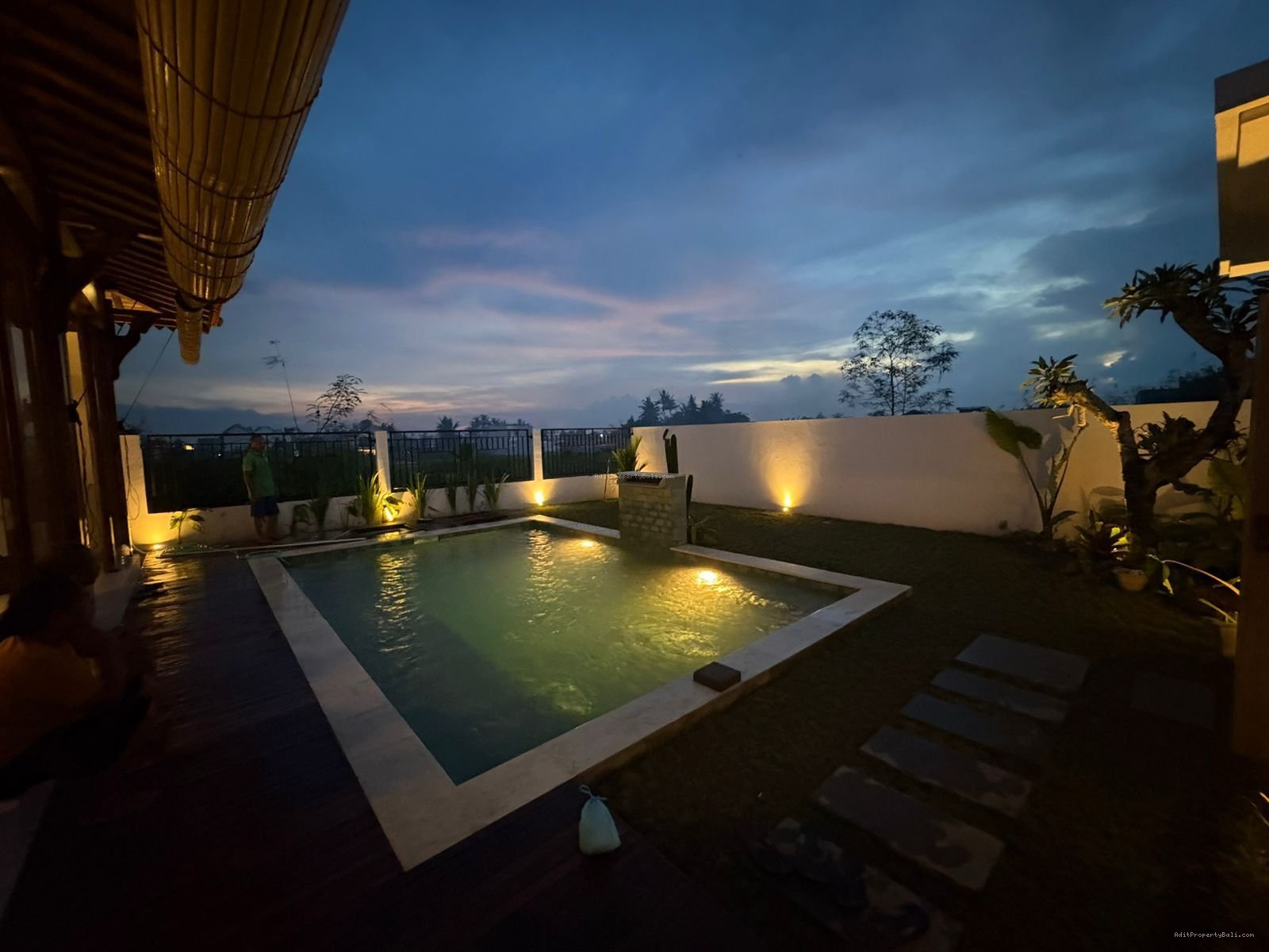 villa joglo kedunguu