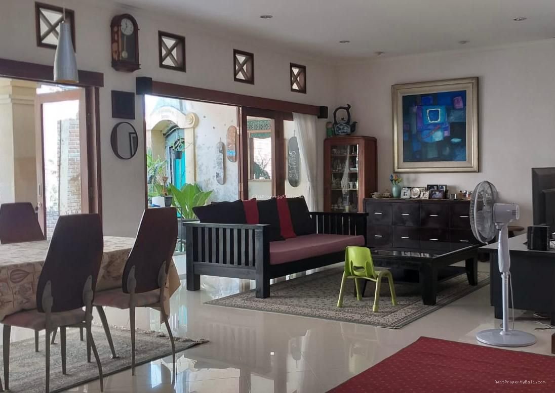 rumah badak agung R