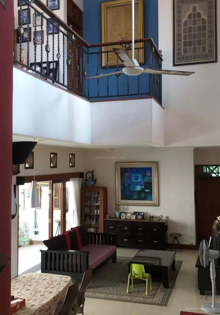 rumah badak agung R